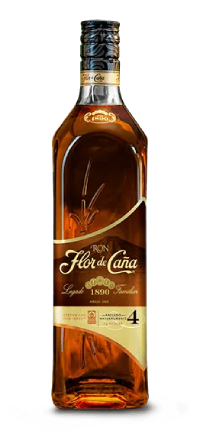 Flor de Caña un ron que se toma con hielo o en coctel